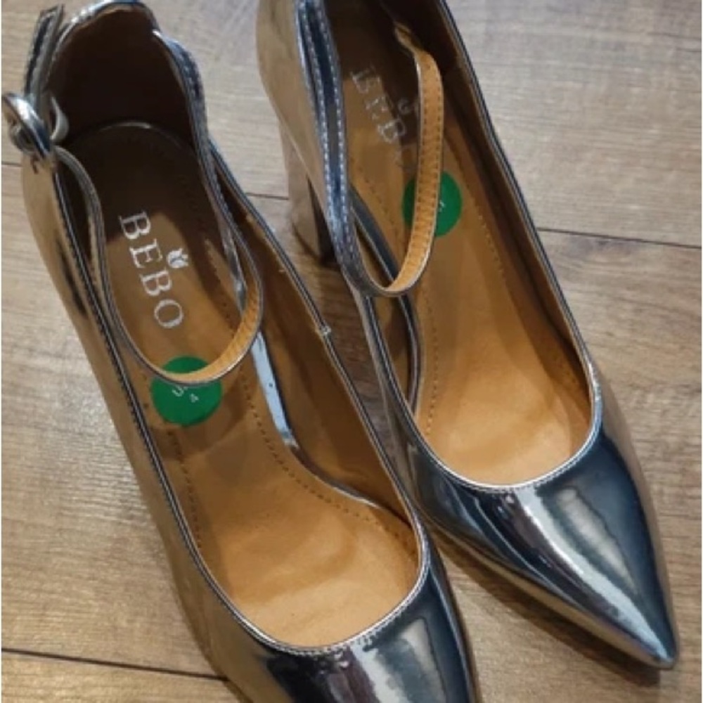 BEBO Metallic Silver Pointed-Toe Heels